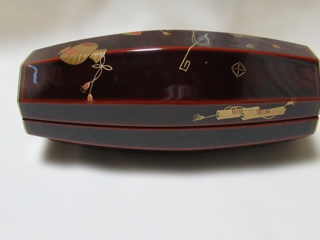 茶道具　宝尽蒔絵　ぶりぶり香合　一星造　共箱