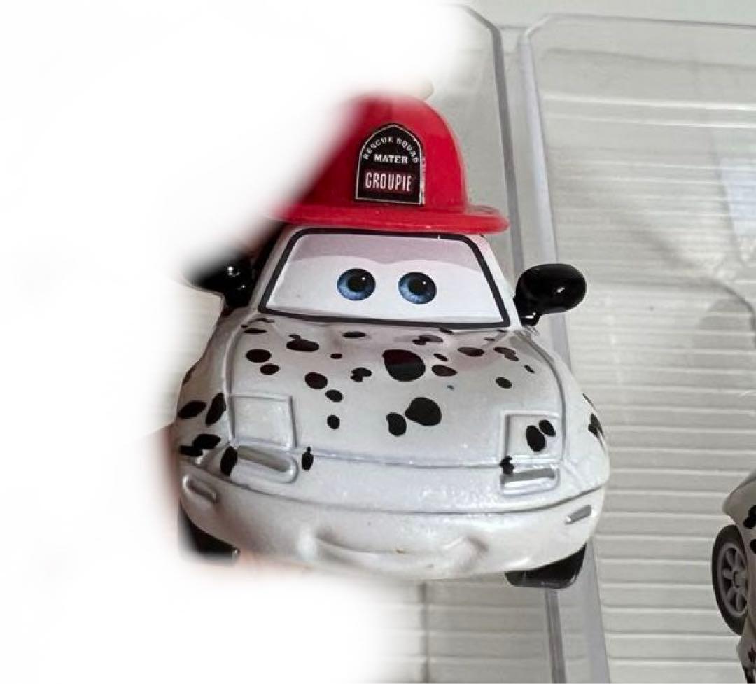 カーズ、マテル、ミニカー、赤い帽子