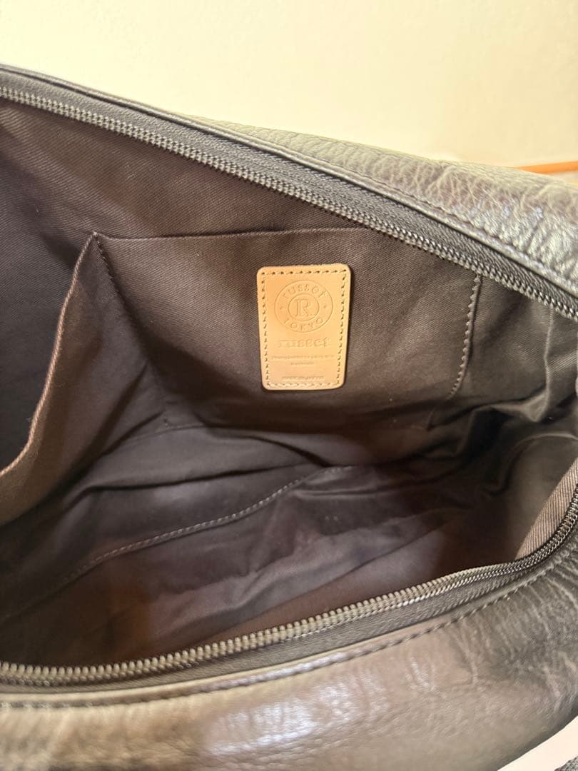 russet ソフトレザーラウンドビッグショルダーバッグ