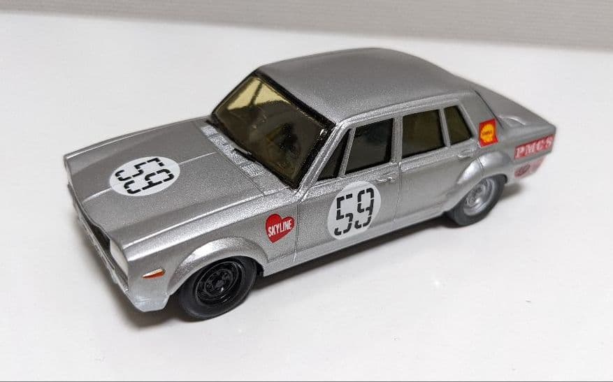 日産スカイラインGT-R　ミニカー