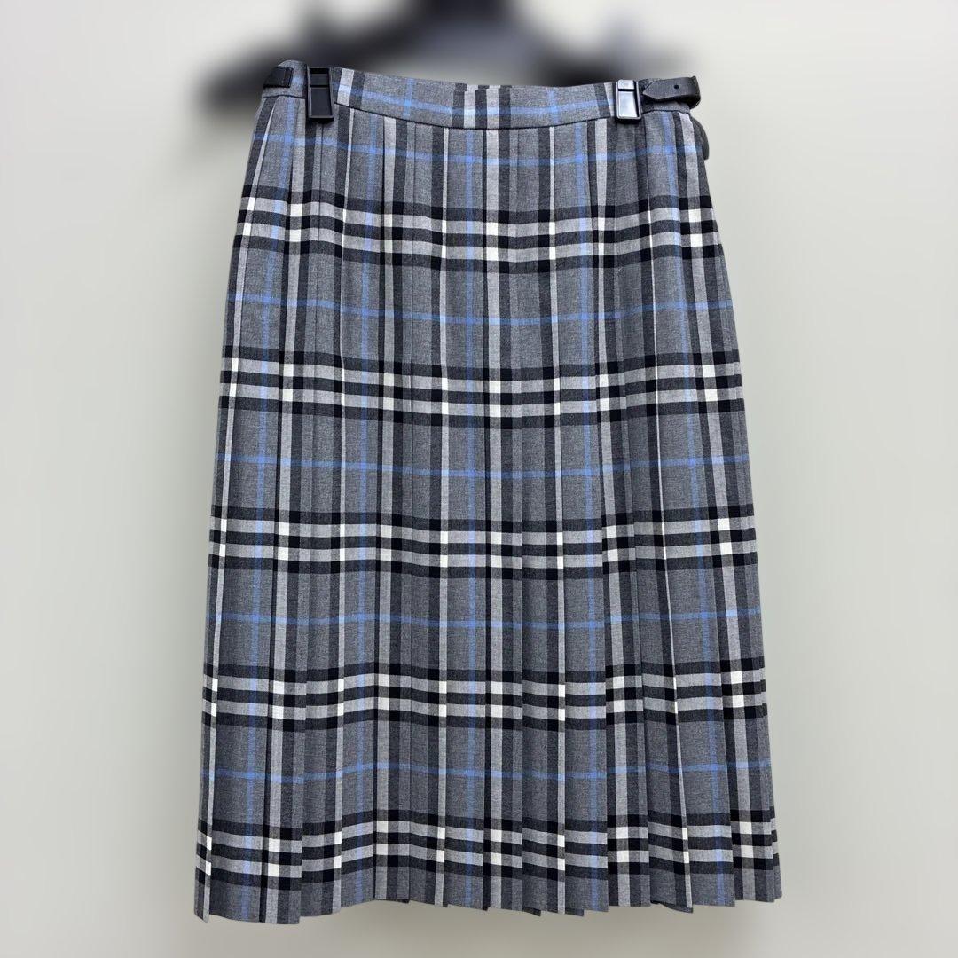 未使用　Burberry London ラップスカート　ノバチェック　グレー