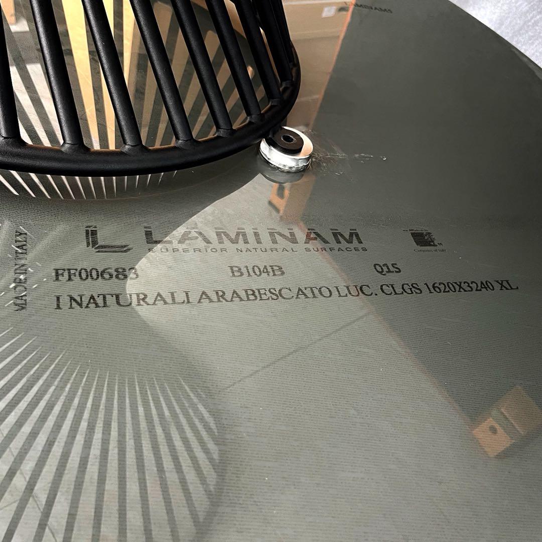 取付無料！カリガリス ヴォルテックス 大理石調天板円形ダイニングテーブル✨