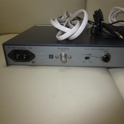 TOA WT-852 ダイバーシティワイヤレスチューナー 2チャンネル①【固定