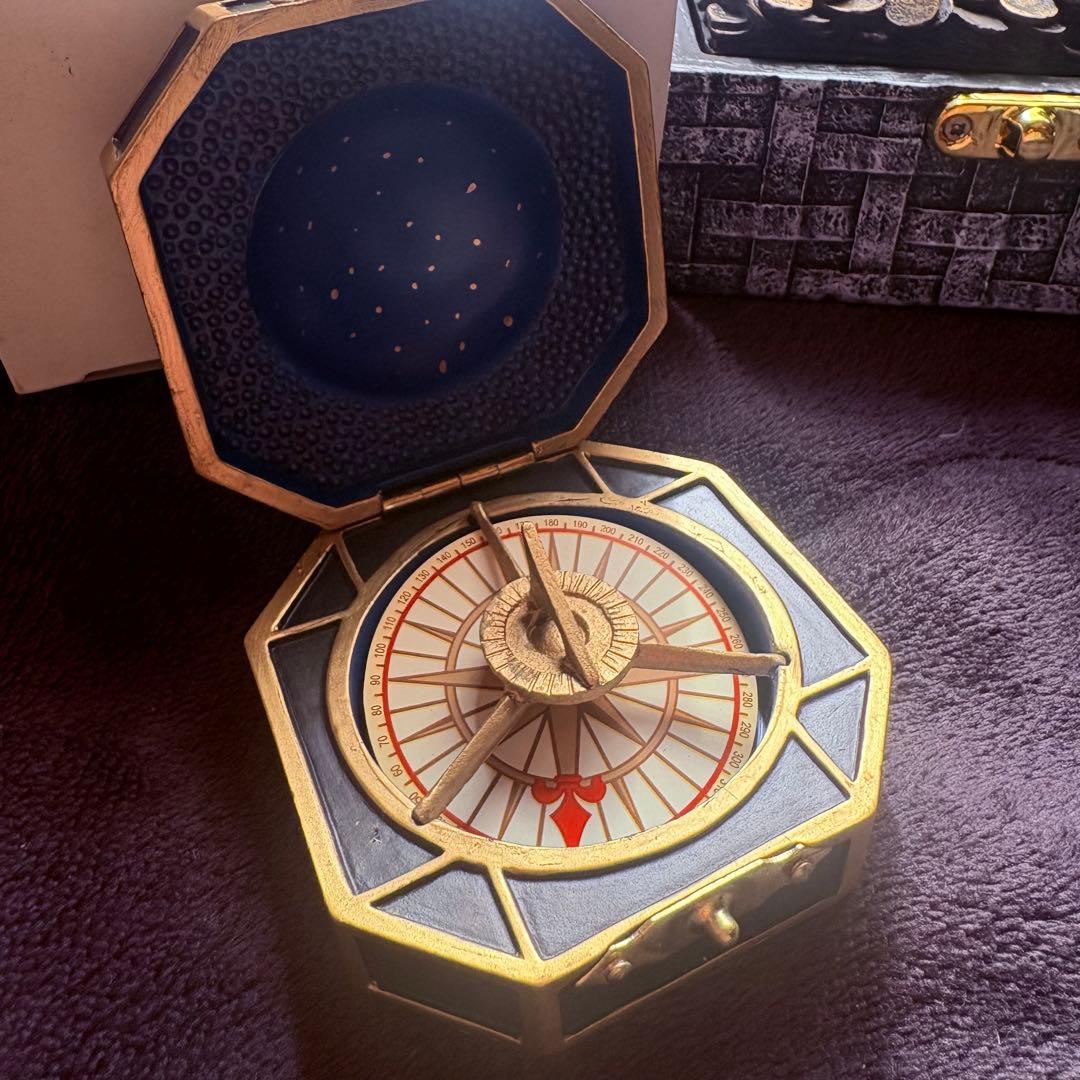 パイレーツ・オブ・カリビアン　コンパス&宝箱&腕時計