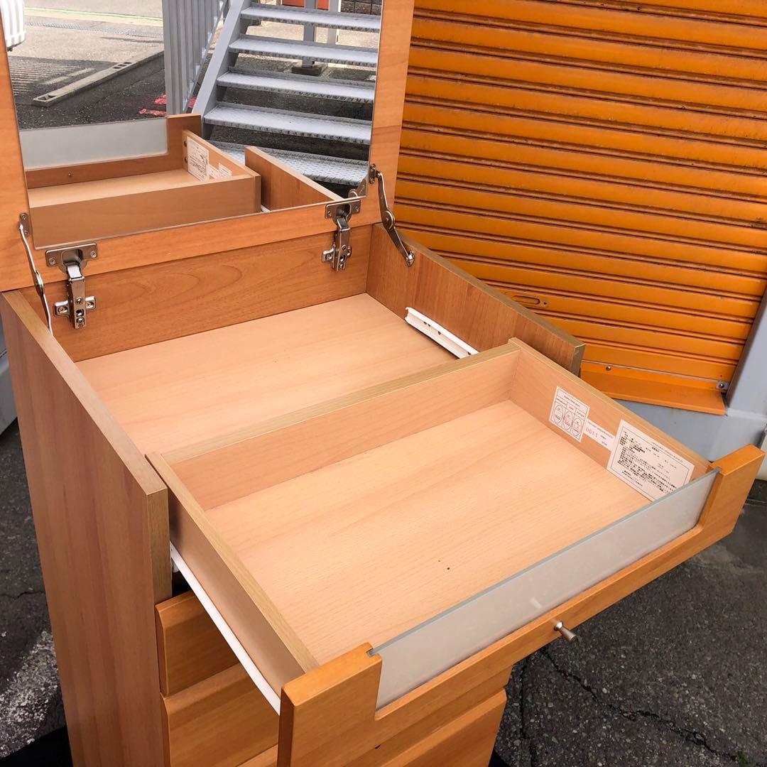 ナチュラルウッド 6段キャビネット ガラス窓付き