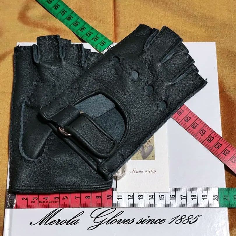 今季 メローラ ディア緑 指貫ドライビンググローブ フェラーリ別注元