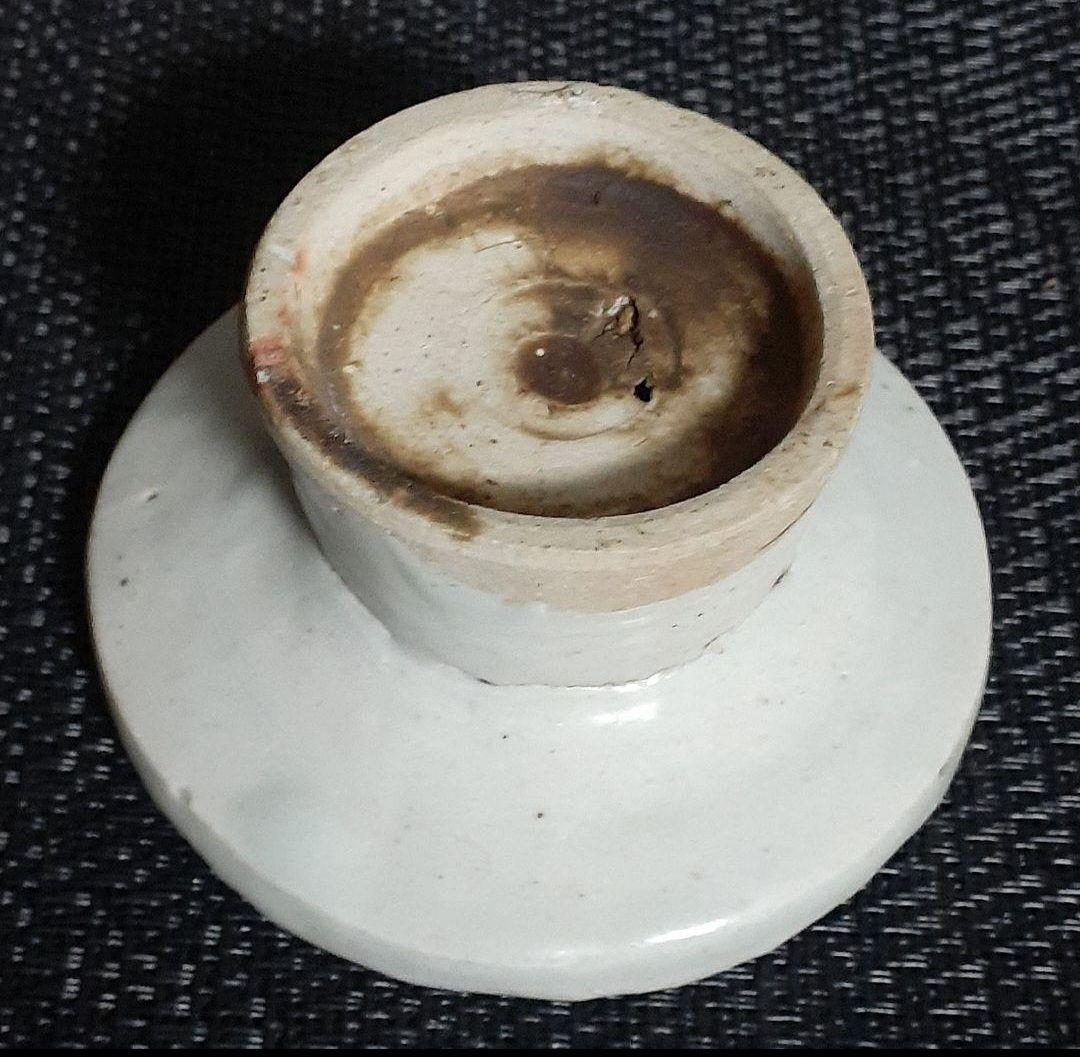 李朝 韓国古美術 韓国古陶磁器 白磁 陽刻浮彫 花文様 高付皿