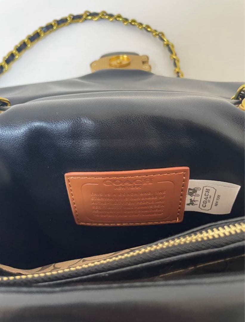 COACH 黒 キルティング ショルダーバッグ