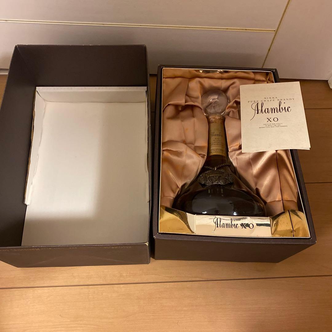 ニッカブランデーアランビック上級ボトル「XO」のデカンタボトルギフト