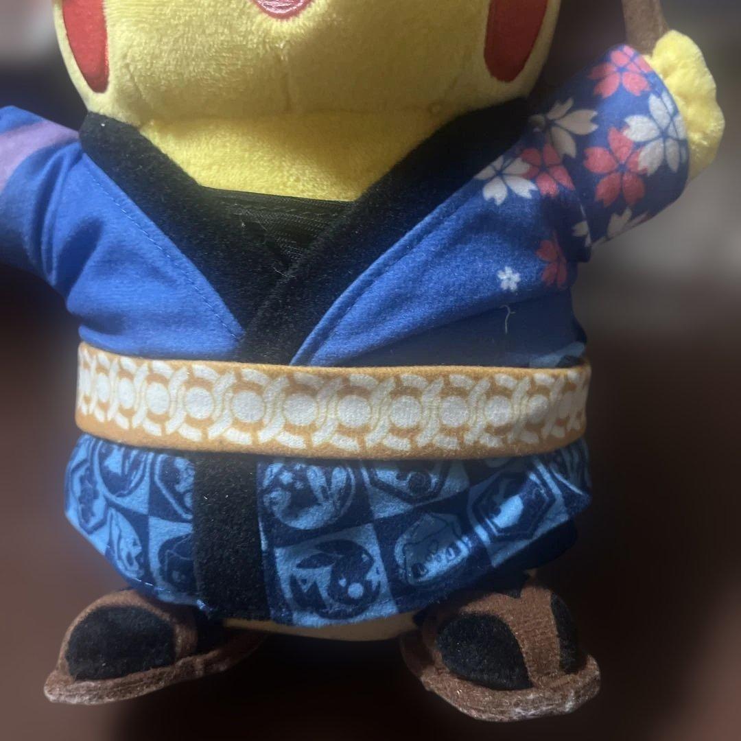 鈴*き様 非売品レア！ポケモンピカチュウぬいぐるみ　ピンバッチ・ファイル関西万博