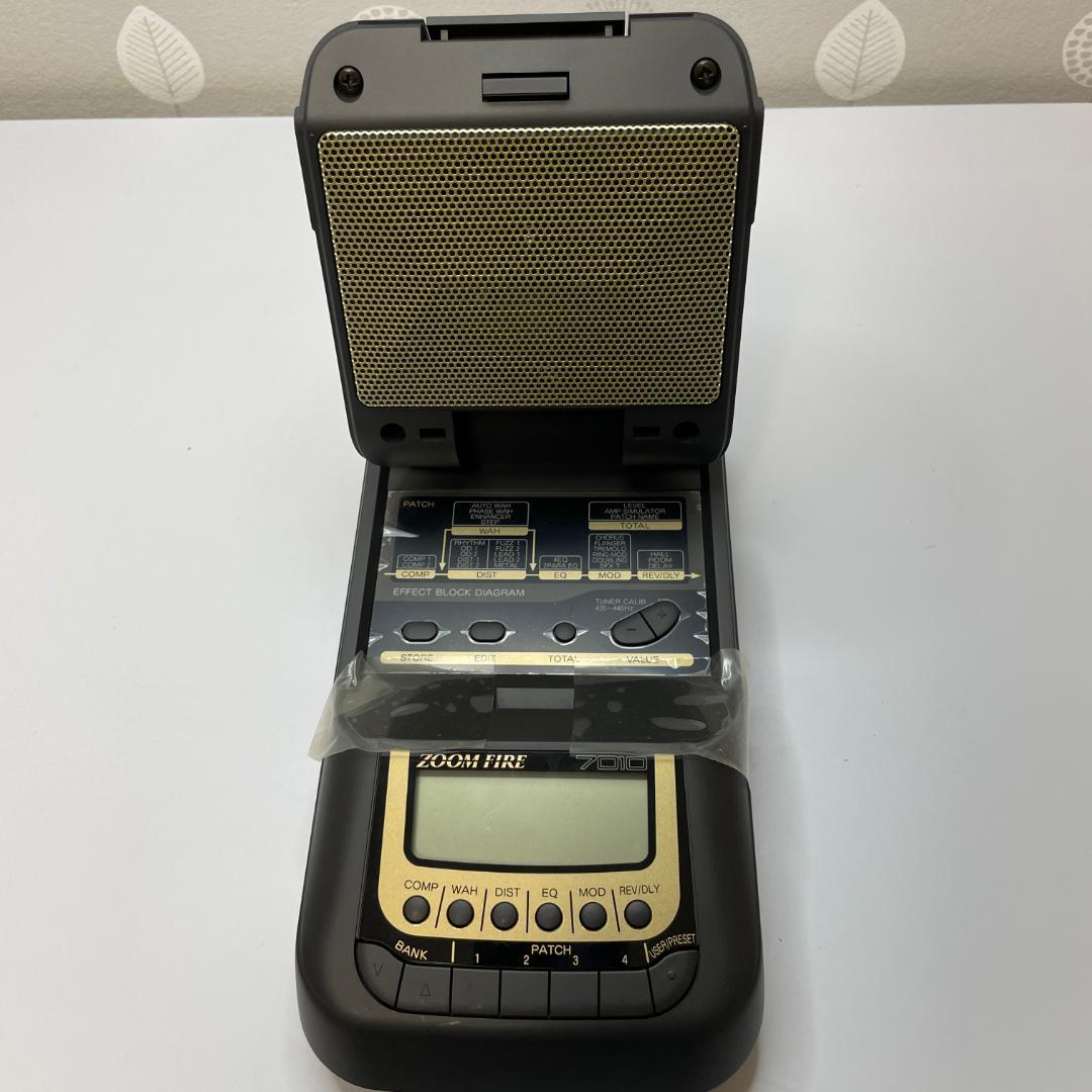 ZOOM Fire 7010 スピーカー付きマルチエフェクター