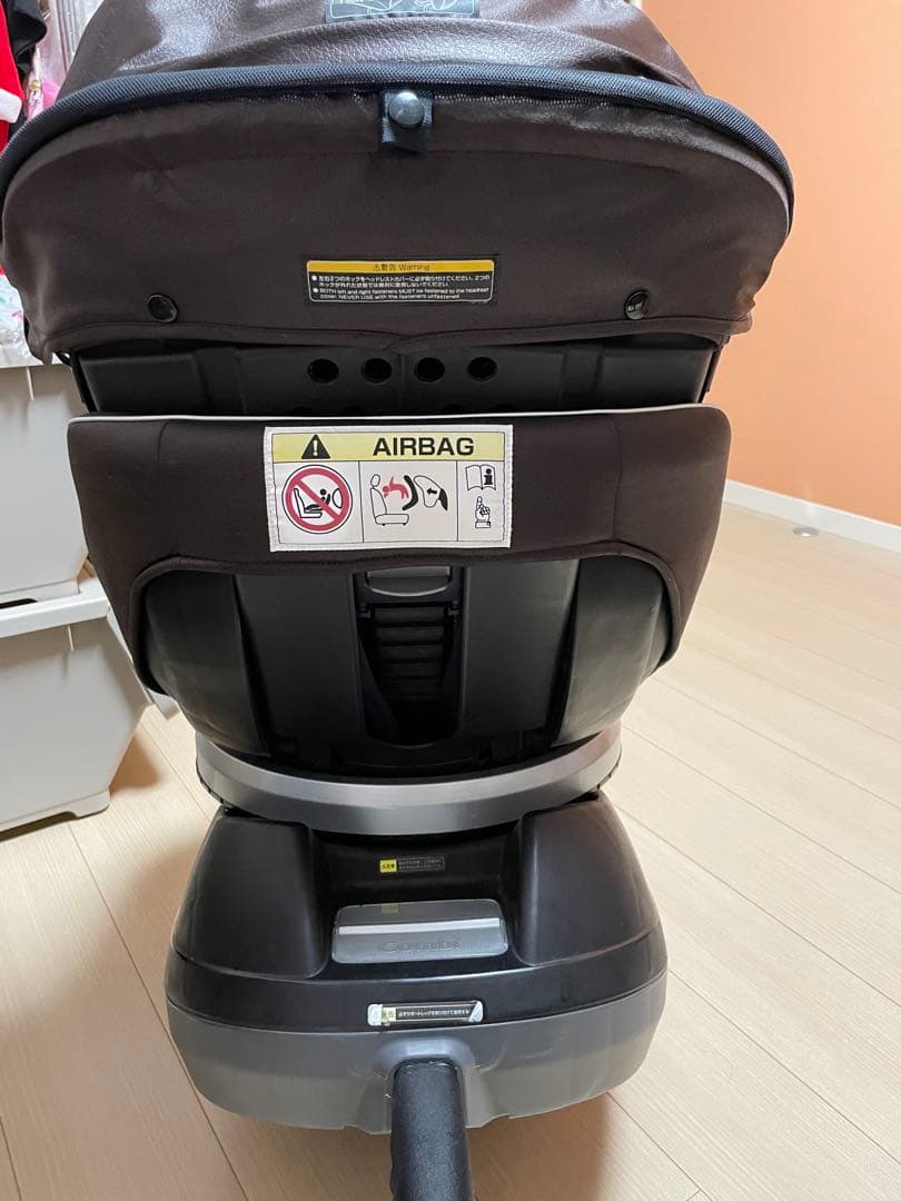 Combi チャイルドシート　NC-570 ジュニアシート　回転　エッグショック