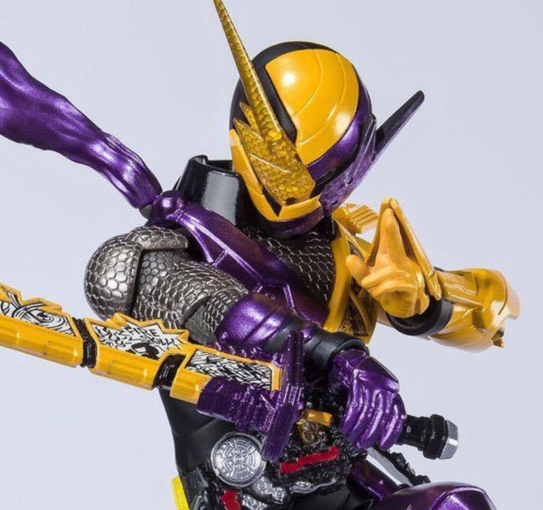 S.H.Figuarts 仮面ライダービルド ニンニンコミックフォーム