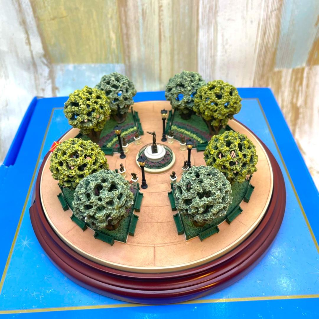 USA限定★セントラルプラザ ウォルトディズニー フィギュア オルショウスキー