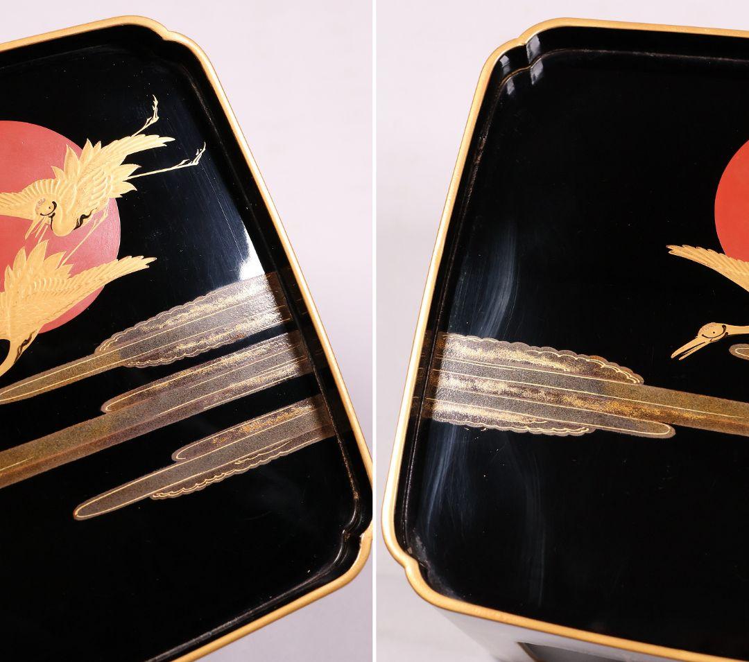 古い木製漆器 鶴図 金蒔絵 朱塗三ッ盃 盃台 天然木 日の出 杯 【MA619】