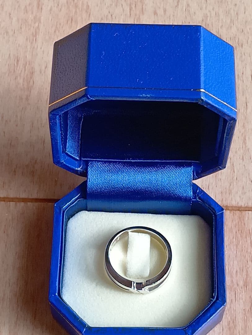 【美品】ヴァンドーム青山 K18WG クロスデザインリング 約12号｜3g超箱付