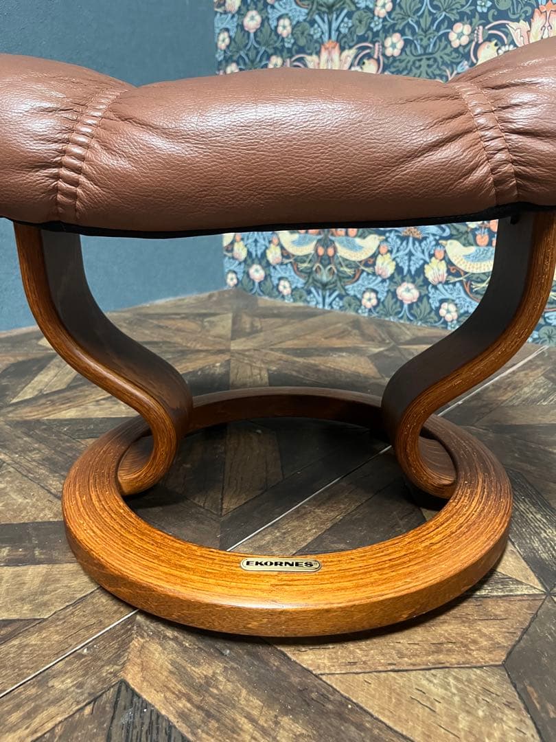 りき＊エコーネス 　オットマン フットスツール 本革 ストレスレス