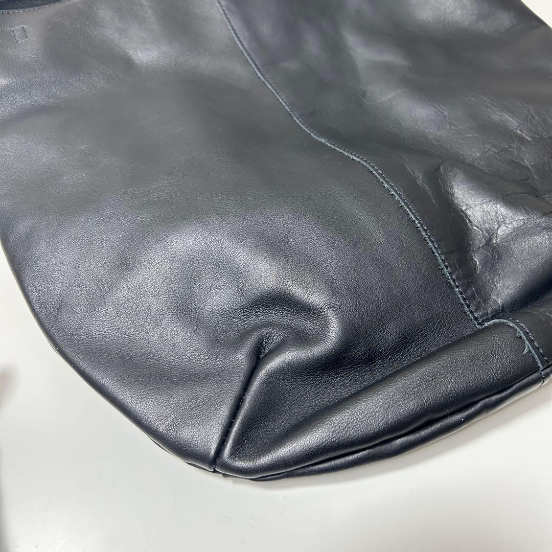 KURASHI&Trips本革トート黒A4可軽量肩掛け36cm美品人気定番