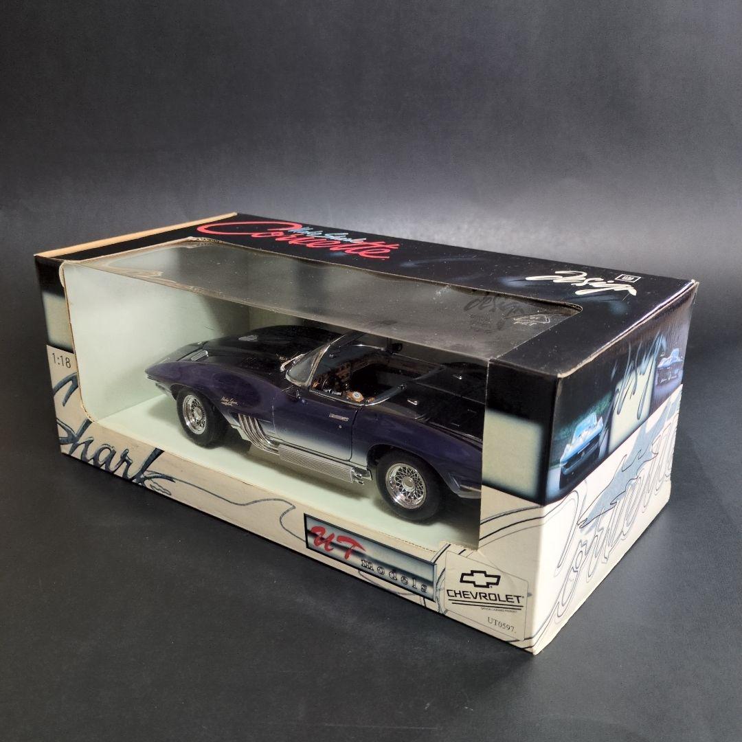 UTモデル　シボレー·コルベット　マコシャーク