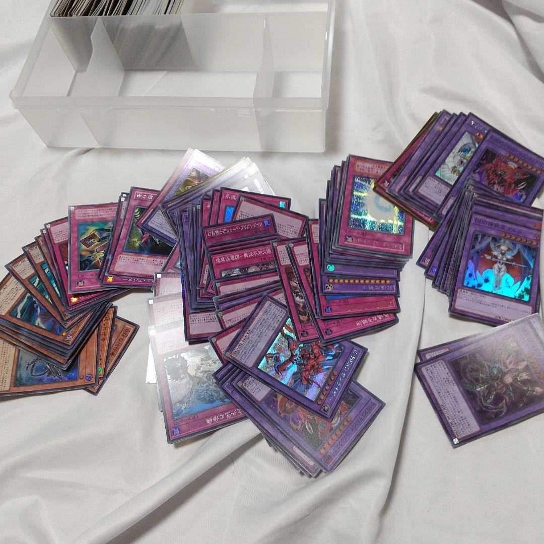 遊戯王OCGカードセット 収納ケース付き SR以上 引退品 約950枚