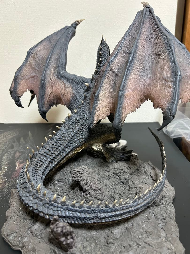 ミラボレアス アルバトリオン クリエイターズモデル フィギュア