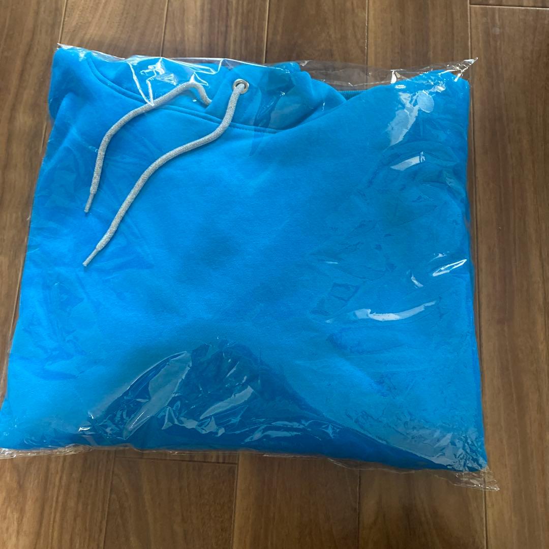 北村匠海 27歳生誕グッズ鯉太郎プルオーバー+ステッカー - メルカリ