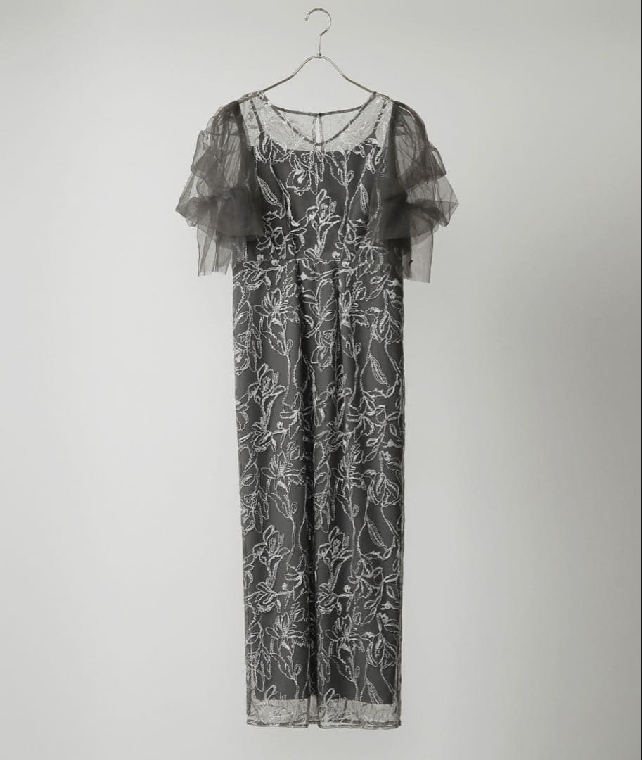 【お値下げ済】刺繍レース チュールスリーブ コクーン パーティードレス Kana