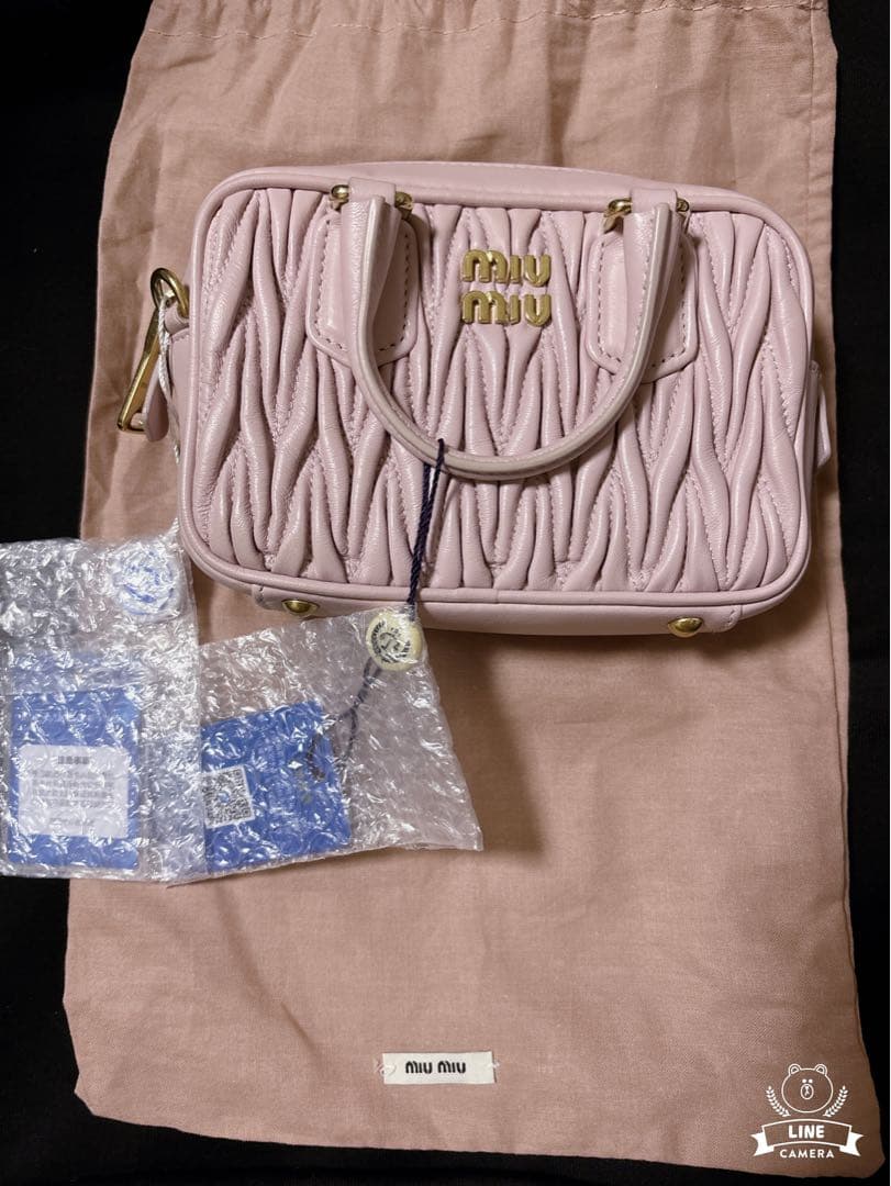 miumiu ショルダーバッグ ピンク