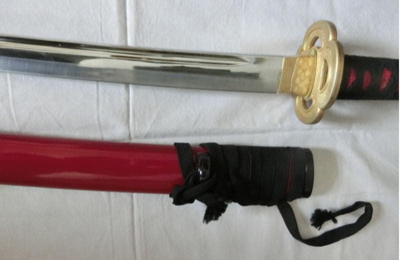 値下げ！模造刀　朱鞘 全長105㎝m 刀身ほぼキズなし 木鞘 素振り