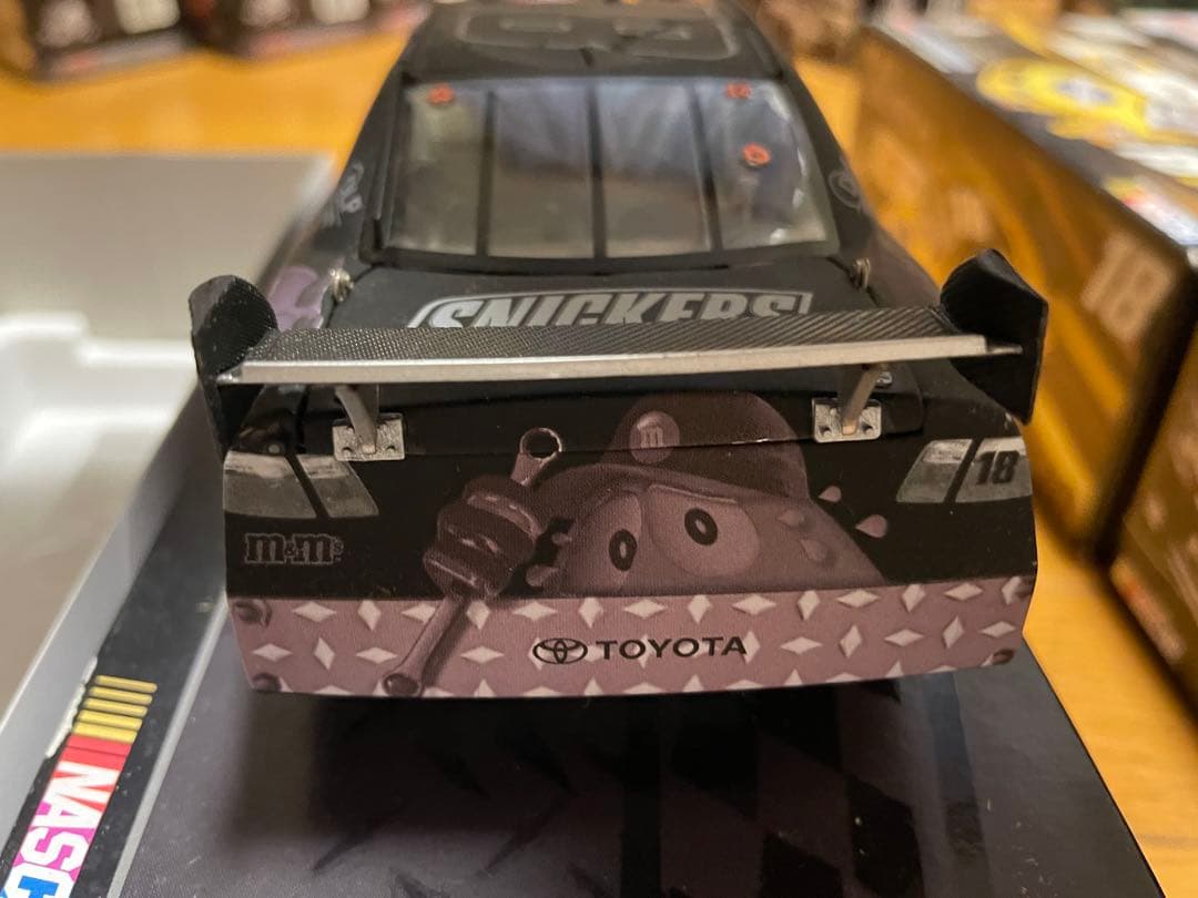 【ブラックレーベルシリーズ】カイル・ブッシュ 2008 M&M's 1/24