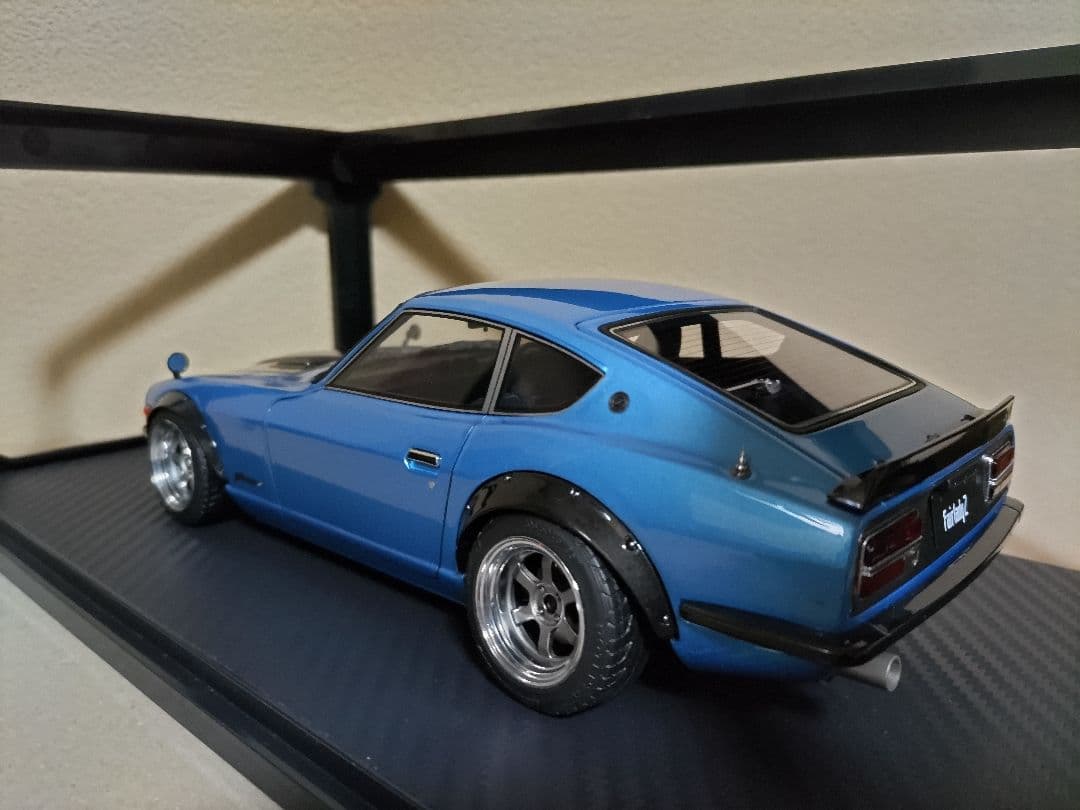 PYOMARO　イグニッションモデル　1/18 FairladyZ