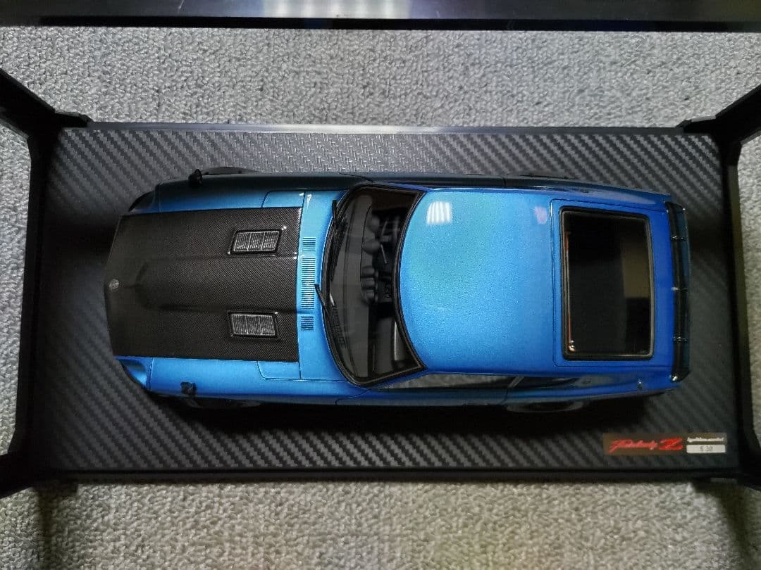 PYOMARO　イグニッションモデル　1/18 FairladyZ