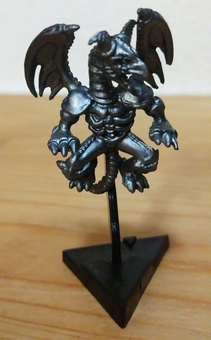 遊戯王食玩おまけフィギュア ブラックデーモンズドラゴン - メルカリ