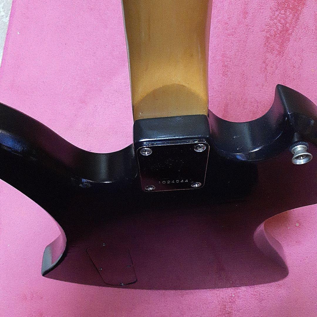 【良・美品】サイケペイント(改)・hideモデル。モッキンバードエレキギター。