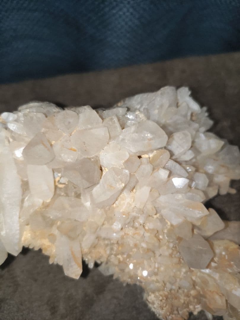 愛媛県西条市産 水晶群晶 3