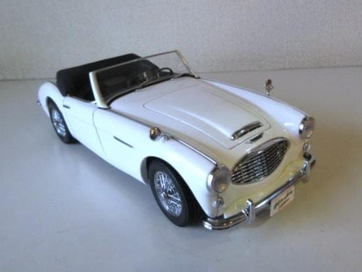 特価 AUTOart (1/18) オースチン ヒーレー 3000 MKⅡ
