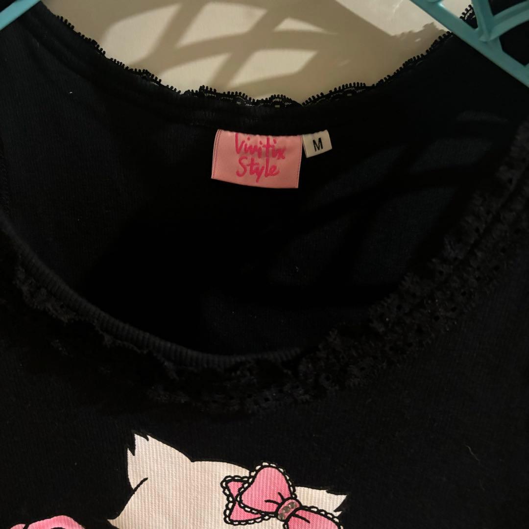 vivitix サンリオ　チャーミーキティ タンクトップ　レア　美品