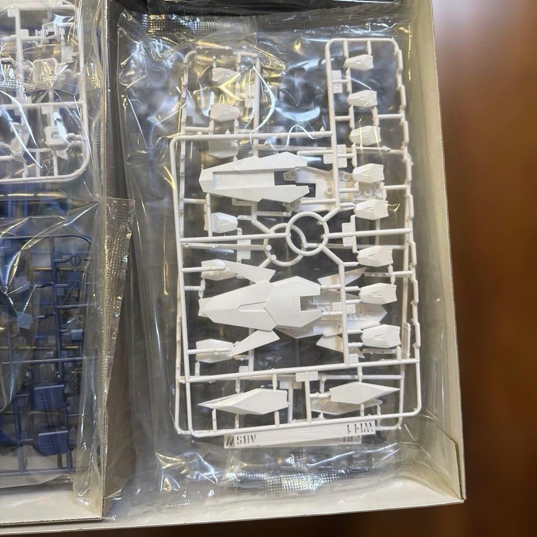 MG ユニコーンガンダムペルフェクティビリティ　ガンダムベース限定　未組み立て