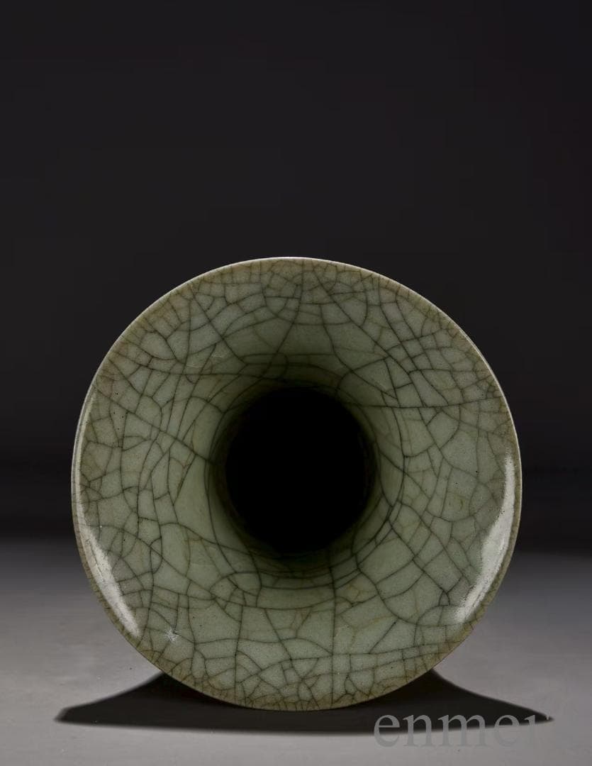 中国古美術・宋官窯・出戟花觚・青磁・唐物・壺・骨董品・時代物・古