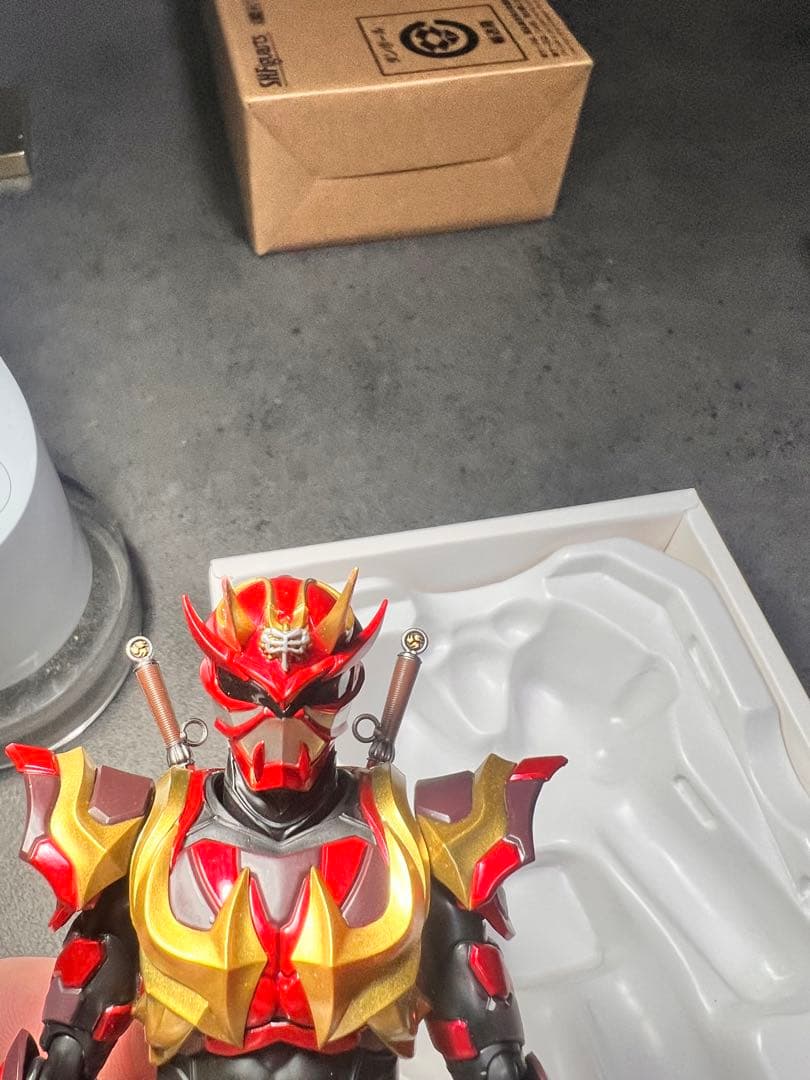 S.H.Figuarts 真骨彫 仮面ライダー装甲響鬼