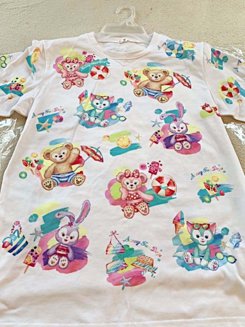 ダッフィー&フレンズ柄♪Sサイズ♪サニーファン Tシャツ☆リメイク