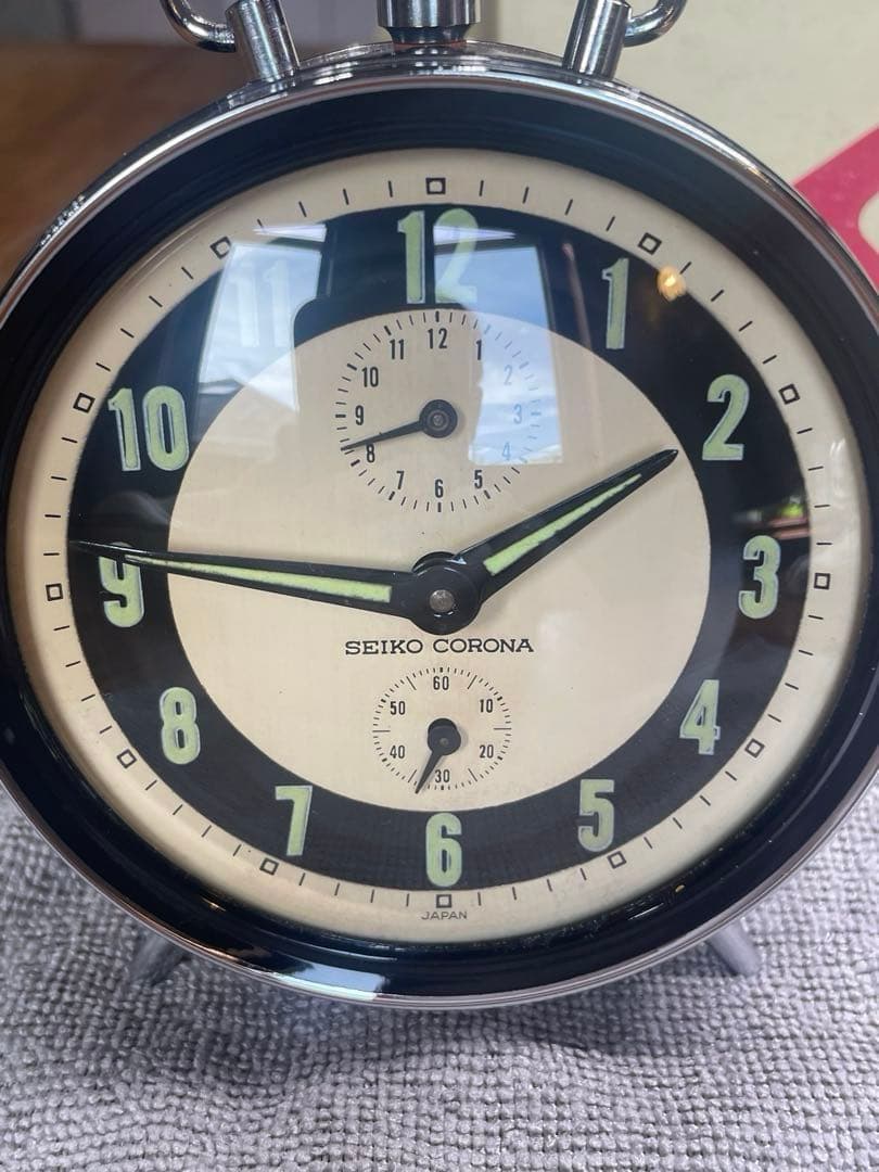 SEIKO CORONA 古くて重い目覚まし時計 Black と Beige 箱の通販はau