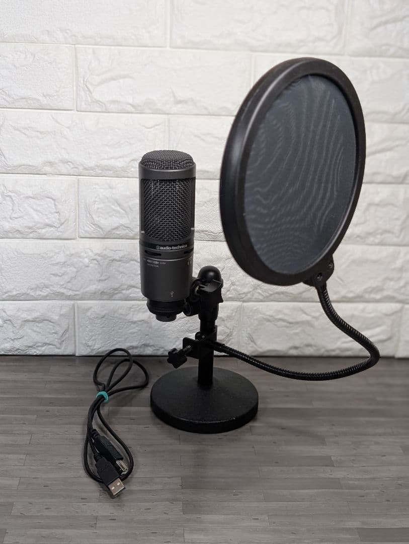 コンデンサーマイク audio-technica AT2020USB+ audio technica AT2020USB+をレビュー。配信やナレーションに最適な高