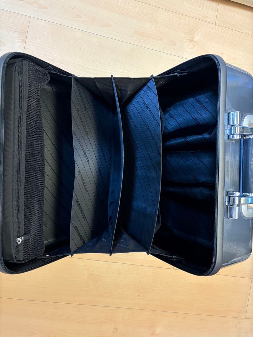 ZERO HALLIBURTON ビジネスキャリーケース グレー 2輪