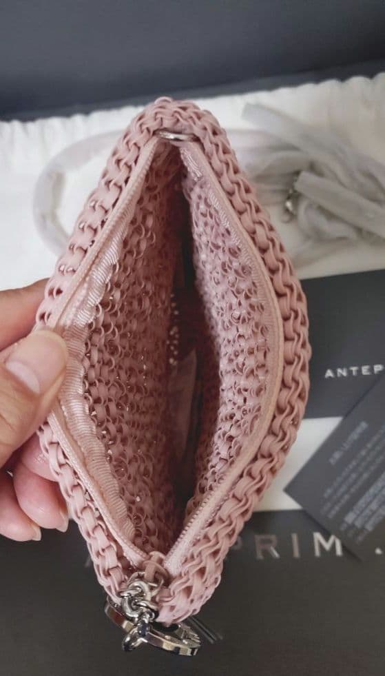 ☆未使用最終価格☆アンテプリマヴィアッジャトーレショルダーバッグピンクorブルー