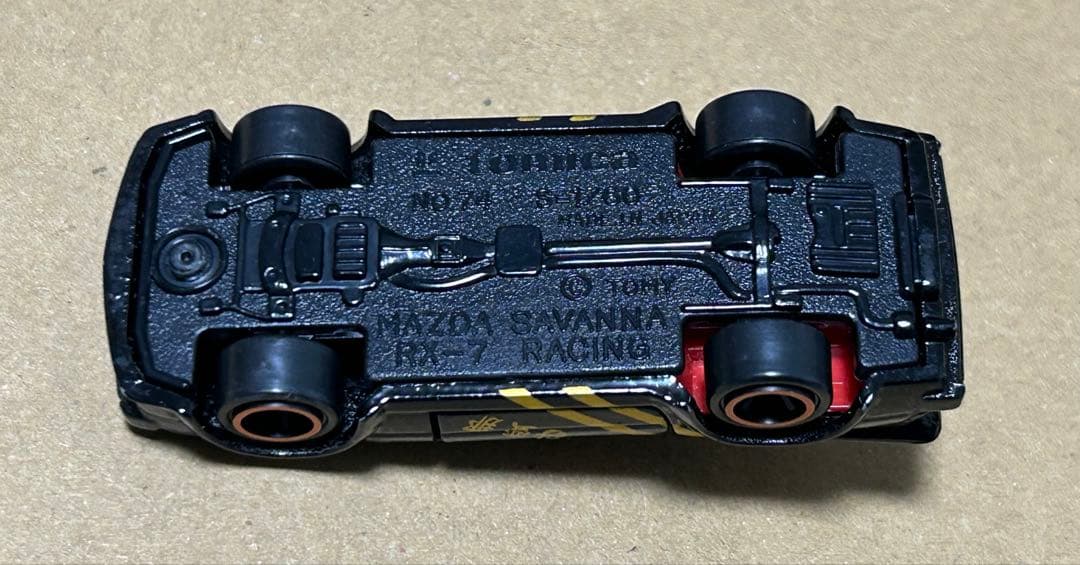 日本製 トミカ マツダ サバンナ RX-7 レーシング 喝徒飛競争車