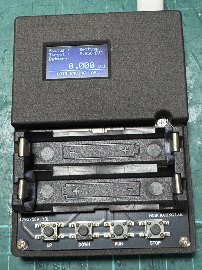 NOIR RACING ミニ四駆　バッテリーマネージャ【電圧調整専用充放電器】