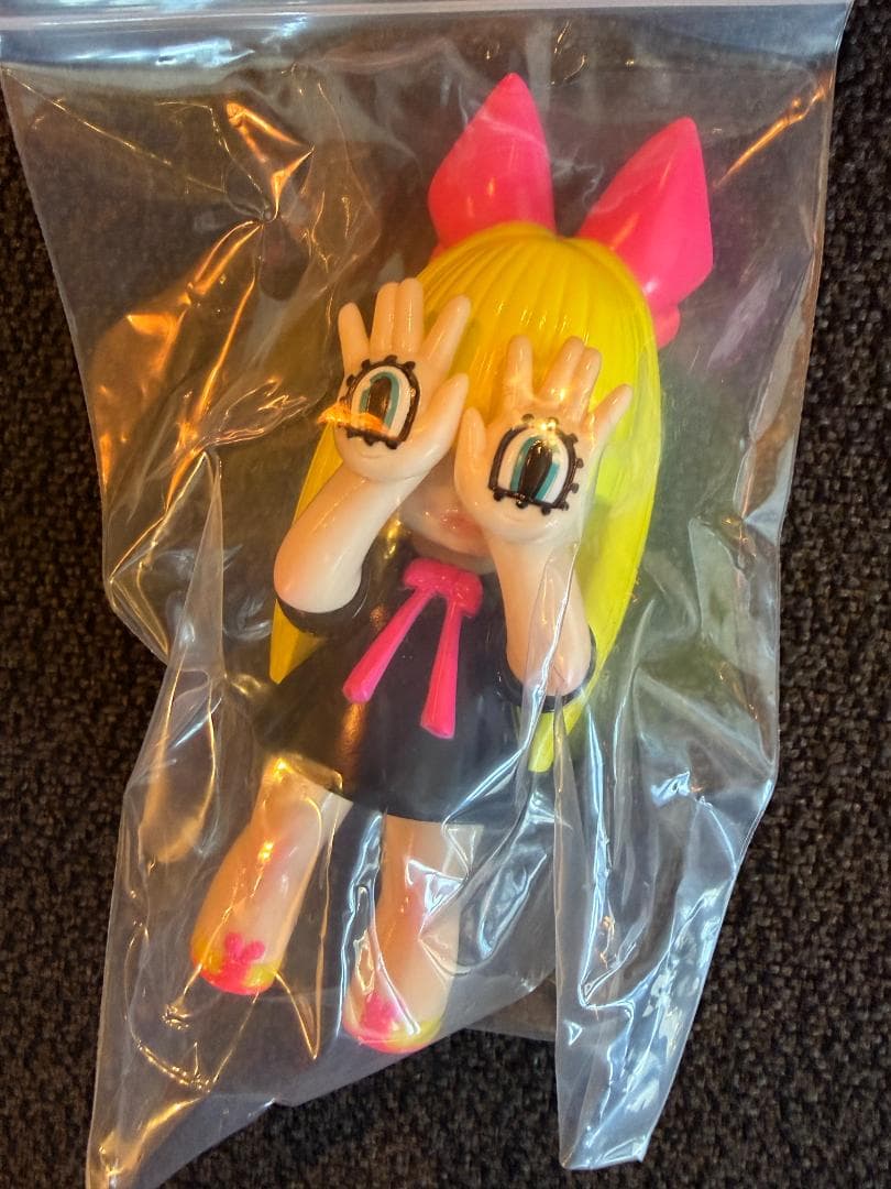 Reebok × grape brain にぎるちゃん 2体＆カード ソフビ - メルカリ