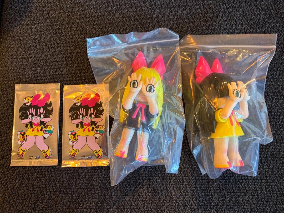 Reebok × grape brain にぎるちゃん 2体＆カード ソフビ - メルカリ