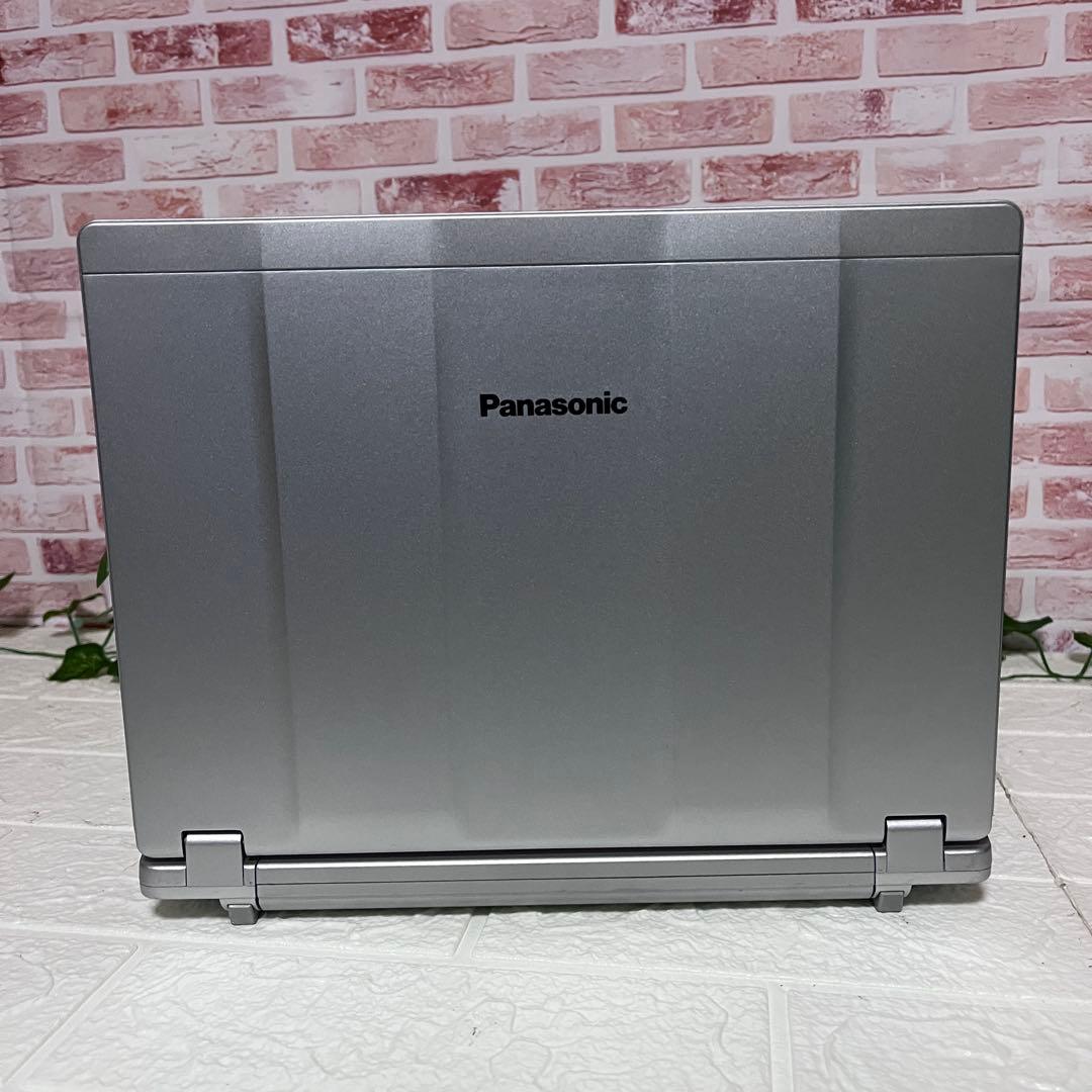 ☆中古SSD128GB メモリ8GB☆カメラ Win11 ノートPC69